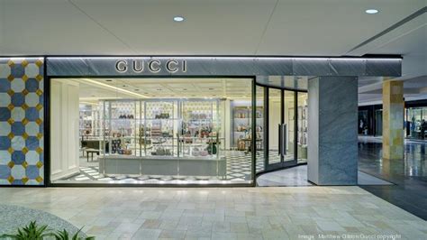 gucci topanga mall.